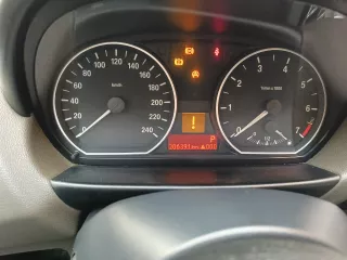 Автомобиль BMW 1 SERIES, VIN: WBAUF510X0PY47771, год выпуска 2007