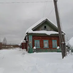 1/3 доли земельного участка и дома в Кировской области, площадь 830 кв.м, назначение: земли населенных пунктов, виды разрешенного использования: для ведения личного подсобного хозяйства, адрес: 612410, Кировская обл, Зуевский р-н, г Зуевка, ул К.Цеткин, д 28, кадастровый номер: 43:09:310111:356 и…