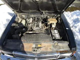 Автомобиль ГАЗ-3102, 2006 год, VIN Х9631020071358632, двигатель № 63145403, кузов № 31020070157138, цвет черный. Техническое состояние удовлетворительное, рабочее. На кузове присутствуют следы повреждения лакокрасочного покрытия и сквозная коррозия металла. В салоне следы естественного износа…