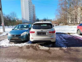 Infiniti JX, 2013, 262 л.с., 200 000 км, полный привод, АКПП, транспортное средство – легковой автомобиль, марка/модель – Infiniti JX, год выпуска – 2013, VIN – 5N1AL0MM2DC356782.