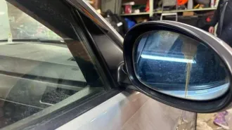 BMW 3 Series 2005 года, 150 лс, пробег 317195 км, АКПП. Автомобиль легковой BMW 320I, 2005 г.в., двигатель N46B20BA-A233H366, VIN: WBAVA71020KP93250, шасси (рама) отсутствует.