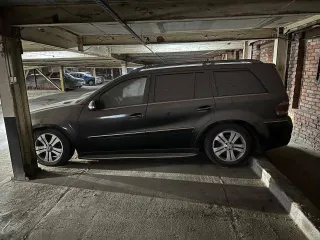 Mercedes-Benz CL-Класс 2007, 388 лс, 498253 км, АКПП, полный привод. Легковой автомобиль, марка: МЕРСЕДЕС, модель: GL450, год изготовления: 2007, цвет: черный, VIN: 4JGBF71E07A288337, ПТС: 78 УА 181901, г/н: М397КА102, тип двигателя: бензиновый. Автомобиль битый, стит без движения более 7 лет…