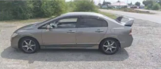 Honda Civic 2007 года, 140 лс, 305000 км, АКПП, регистрационный номер К647ММ122, VIN код JHMFD16708S200229, автомобиль легковой, цвет кузова серый. Имущество находится в залоге у ООО «МБ РУС БАНК». Пробег уточнять при осмотре.