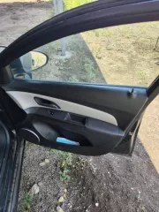 Автомобиль: марки СHEVROLET, модель CRUZE, год выпуска 2012, VIN XUFJF695JC3048990, цвет черный металлик, кузов № XUFJF695JC3048990