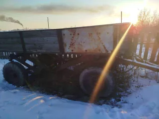 Прицеп 2ПТС-4, Ново-Брянский головной завод 1970 года выпуска, заводской № 310, г/н 3429 МА 42, цвет красный.