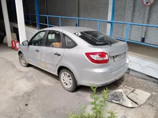 ВАЗ 219110 Лада Гранта, 2015, легковой автомобиль, серебристый, г/н М733СУ777, VIN XTA219110FY172719.