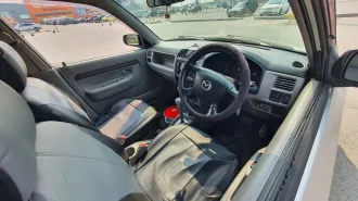 Mazda Demio 2002 легковой автомобиль, марка: МАЗДА, модель: ДЕМИО, год изготовления: 2002 г.в., цвет: серый, VIN отсутствует, кузов (кабина, прицеп) № DW3W732055, мощность двигателя 83 л.с., ПТС 25 ТТ 303147, г/н М433ОА70, разрешенная max масса 1275 кг, масса без нагрузки 1000 кг