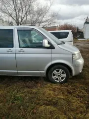 Автобус VOLKSWAGEN 7HCA CARAVELLE 2008 года выпуска, серебристый цвет. VIN: 2ZZZ7HZ8H114484, двигатель: AXD 170637, пробег 285677 км. Имеется ПТС.