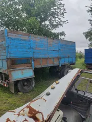 Прицеп ГКБ 8352 1984 прицеп, марка: ГКБ 8352, год изготовления: 1984, идентификационный номер: отсутствует, вид собственности: индивидуальная.