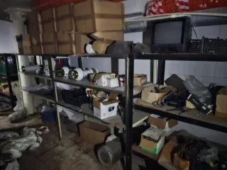 Оборудование для пивоварения и общепита: баллон CO2 9 штук, баллон CO2 10 литров 5 штук, весы MIDL P 150 1 штука, колонка Cobra Bashnya Ulyanovsk на 2 пр. 3 штуки, компрессор SK 175 1 штука, электропарогенераторная установка Geyzer OS 1 штука, холодильная камера KKh 4U 1 штука, танк пивной 17 штук…