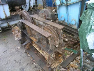 Шкив копровый ШК-2.0, заводской номер 148, Санкт-Петербург, улица Маршала Говорова, дом 39. Обременение: аренда в пользу АО «Метрострой Северной Столицы» на основании договора аренды движимого имущества №09 от 29.11.2021 на срок по 18.08.2025 (автопролонгация до окончания конкурсного производства)