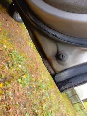 Land Rover Freelander 2000 года, 120 лс, пробег 250406 км, полный привод. VIN: SALLNABA8YA554392. Тип ТС: легковой. Цвет: серебристый. Тип двигателя: бензиновый, мощность 120 лс (88 кВт), объем 1796 куб. см. Разрешенная максимальная масса 1960 кг, масса без нагрузки 1455 кг. Паспорт (ПТС): 78 ТН…