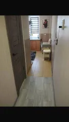 1/5 доли квартиры, 32,8 кв.м, Республика Карелия, адрес: Российская Федерация, Республика Карелия, м.р-н Кондопожский, г.п. Кондопожское, г. Кондопога, ш. Октябрьское, д. 9, кв. 42, кадастровый номер: 10:03:0010122:108. В имуществе имеются доли, принадлежащие несовершеннолетним сособственникам.