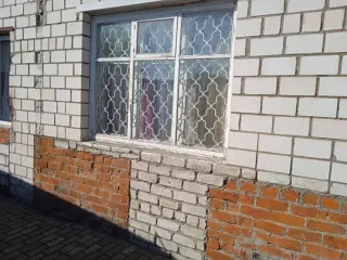 Доля в нежилом помещении 42,7 кв.м, Брянская обл. 1/2 доля в праве на нежилое помещение, площадь: 42,7 кв.м, адрес (местонахождение): Брянская обл, г. Новозыбков, ул. Некрасова, стр. 18, кадастровый номер: 32:31:0010320:267