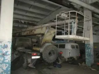 Склады и ж/д пути 5586,8 кв.м, участок 28555 кв.м, Абакан. Имущество, расположенное по адресу: Республика Хакасия, г. Абакан, ул. Горная, д. 7: Недвижимое имущество - Нежилое здание (склад II группы №1), кад. №19:01:080501:1366, пл.1177,1 кв.м. Нежилое здание (склад II группы №2)…