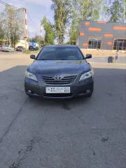 Toyota Camry 2006, VIN: JTNBK40K403001674. Имущество находится в залоге у ПАО "Совкомбанк". Ознакомление с имуществом осуществляется по согласованию с организатором торгов по эл. почте: bogdan_monoul@mail.ru и тел.: 8-927-054-67-89 (в рабочие часы). Ознакомление производится самостоятельно и за…