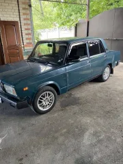 ВАЗ 2107, 2001 года, 71 лс, 350000 км. Автомобиль легковой: ВАЗ 21074 LADA 2107, 2001 г.в., vin XTA21074011442091, грз Н681ХК26.