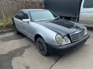 Mercedes-Benz S-Class 1997 года, 193 л.с., пробег 370000 км, автоматическая коробка передач. VIN: WD2100811X000399, государственный номер Р638ХА40.