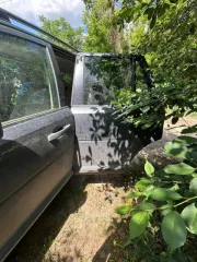 Land Rover Freelander 2009 года, 160 лс. Автомобиль Land Rover Freelander 2, 2009 года выпуска, VIN SALFA2BB8AH150564, цвет темно-серый.