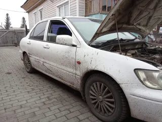 Mitsubishi Lancer 2002 автомобиль марки MITSUBISHI модель Lancer 2002 г.в. номер кузова CS2A0406937 ознакомление с имуществом осуществляются в течение срока приема заявок по предварительной записи по телефону 8 900 164 70 41 в с. Черемное Алтайского края