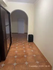 3-комн. квартира 108.4 кв.м Ханты-Мансийск общей площадью 108,4 кв.м, в том числе жилая 67,5 кв.м, расположена на 3 этаже 6 этажного жилого дома, кадастровый номер 86:12:29:0:28:39, инф. № 10575, адрес объекта: Тюменская область, Ханты-Мансийский автономный округ-Югра, г. Ханты-Мансийск, ул. Карла…