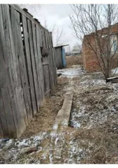Доли дома и участков, 1561 кв.м, Кемеровская область. 1/4 доля дома и 1/4 доля земельного участка в Кемеровской обл., еще 1/4 доля дома и 1/4 доля земельного участка в Кемеровской обл., еще 1/4 доля земельного участка, площадью 1561 кв.м., назначение: Земли населенных пунктов, адрес…
