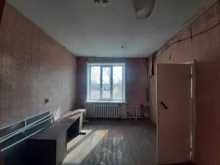 Нежилые помещения, площадь 183,4 кв.м., назначение: нежилое, количество этажей: 2, этаж: 2, адрес: Россия, обл Липецкая, р-н Усманский, с Куликово, ул Луткова, дом 32, пом. 3,4,5,6,7,8,9.