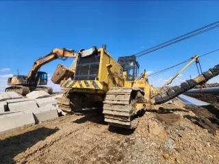 Экскаватор гусеничный Hyundai R300LC-9SH, заводской номер HHKHZ808LE0000183, 2014 год выпуска, госномер 58 УЕ 9248 (63 СВ 9366). Экскаватор гусеничный Hyundai R300LC-9S, заводской номер HHKHZ810LE0001178, 2014 год выпуска, госномер 58 УЕ 9241 (63 СВ 9362). Трактор ДТ-75 ДЕРС2 с буровой установкой…