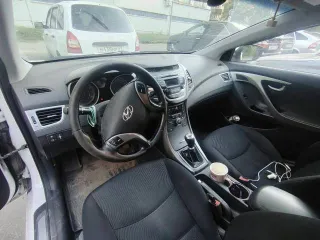 Hyundai Elantra, 2014 года, 132 лс, 156355 км, АКПП, Хендай Еlаntrа, идентификационный номер (VIN): KMHDH41CAEU093611, год изготовления: 2014, гос.номер н/д.
