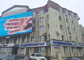 Нежилое помещение 36,7 кв. м, Уфа, Республика Башкортостан, адрес: Республика Башкортостан, г. Уфа, Калининский р-н, ул. Индустриальное шоссе, д. 26, № на п/пл 56, этаж 3, кадастровый номер 02:55:020310:238, ограничения и обременения: наличие перепланировки/переустройства/реконструкции установить…