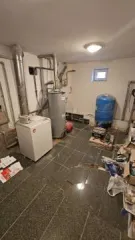 Земельный участок 2033 кв.м и дом 286.7 кв.м, Воронежская область, Рамонский район, село Новоживотинное, улица Газовиков, 19. Кадастровый номер участка: 36:25:3600008:80, кадастровый номер дома: 36:25:3600008:291.