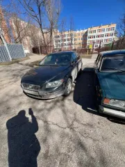 Volvo S40, 2006 года, 100 л.с., 180000 км. Автомобиль легковой, марка Volvo S40, дата выпуска 2006 г., цвет и тип краски Черный, VIN YV1MS204272280079, регистрационный знак М971АС977.