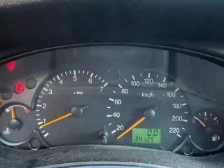 Ford Focus, 2004 год, VIN: X9FFXXEEDF4G26470, госномер: Н619МК10, модель двигателя: 4G26470, мощность: 72.1 кВт / 98.0 л.с., объем двигателя: 1599 см³, цвет кузова: Темно-синий.