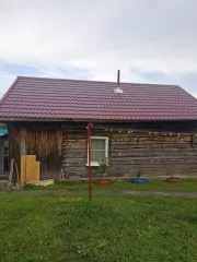 ¼ доля в праве на земельный участок общей площадью 1500 кв.м., категория земель под жилую застройку, кадастровый  условный  номер 42:31:0302002:12 расположенный по адресу: Россия, Кемеровская область, г Калтан, с. Сарбала, ул. Советская, д. 67 ¼ доля в праве на жилой дом, общей площадью 32,1 кв.м…