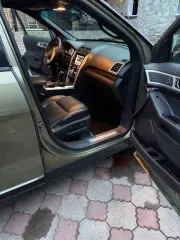 Ford Explorer, 2013 года, 294 лс, 218401 км, полный привод, АКПП. Автомобиль Ford Explorer, 2013 г.в., WIN: Z6FBXXESWBDE09119, цвет серо-зеленый, гос.номер У406 СМ55, объем 3,5 л., мощность 294 л.с., расход 11 л., трансмиссия АКПП, количество мест 7 (электрическое управление складывания…