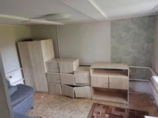 Дом 49 м² и участок 500 м² в Сургуте. Жилой дом: Россия, Ханты-Мансийский АО, г. Сургут, тер ПСК "Хвойный", Кедровая ул, д.56, общей площадью 49 кв. м кадастровый номер:86:10:0101137:403. Земельный участок: Россия, Ханты-Мансийский АО, г.Сургут, тер ПСК "Хвойный", Кедровая ул, д. 56, общей площадью…