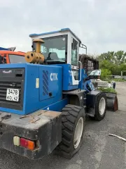 Погрузчик SZM CTK 930, 2018 г/в, госномер 3478КО42, заводской номер 180825, номер двигателя 1JG011J00033. Ограничение права: залог в пользу ФНС. Местонахождение: Кемеровская область, г. Новокузнецк, ул. 40 лет ВЛКСМ, 1Б.