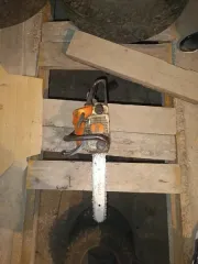 Бензопила Sturm с шиной и пильной цепью, пильная цепь, бензопила STIHL MS 440, бензопила STIHL MS 270, бензопила Oleo-Mac модели 941 С в корпусе оранжевого цвета, бензопила Урал, бензопила Карвер, бензопила STIHL MS 180 (пила цепная бензиновая).