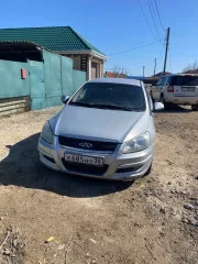Chery M11 2010 avtomobil' Chery M11 2010 goda vypuska, VIN LVVDC11B8AD400662 Avtomobil' na khodu. Khodovaya chast' v normal'nom sostoyanii, porogi rzhavye. Spushcheny kolyosa (stoit zimnyaya rezina). Trebuetsya zamena masla.    Na transportnoe sredstvo zaregistrirovano ogranichenie (obremenenie)…