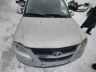Lada Largus, 2013 года, 105 лс, 335626 км. Легковой автомобиль, марка: LADA RS0Y5L, модель: LARGUS, год изготовления: 2013, цвет: серебристый, VIN: XTARS0Y5LD0733031, г/н: О438СО32. Пробег 335 626 км. Автомобиль на ходу, требуется косметический ремонт, имеются дефекты в подвеске.