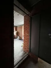 Квартира, площадь 92 квадратных метра, этаж 2, адрес: Саратовская область, город Саратов, ул. им. Тулайкова Н.М., дом 1/1, квартира 1, кадастровый номер 64:48:040453:2248. Имущество является предметом залога АО "NVKBank".