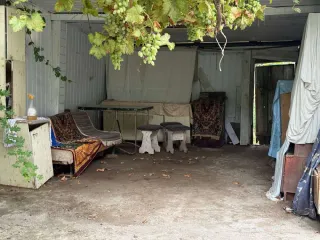 Земельный участок 1600 кв.м, жилой дом 89,2 кв.м, Ставропольский край, ст-ца Стодеревская, Каюшникова, д.36. Земельный участок с кадастровым номером: 26:36:110703:42, площадью 1 600 кв.м. и жилой дом с кадастровым номером: 26:36:110703:151, площадью 89,2 кв.м., расположенные по адресу: РОССИЯ…