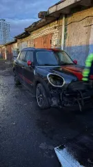 Mini Cooper Countryman All4, 2011 года выпуска, цвет черный. У автомобиля повреждена коробка передач и двигатель.