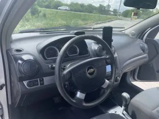 Chevrolet Aveo, 2007 года, 93,9 лс, 285 680 км, АКПП. Автомобиль марки Шевроле Авео модель CHEVROLET AVEO, 2007 г.в. VIN номер KL1SA697J8B088163. Имущество обременено залогом Банка ВТБ (ПАО). Визуальных дефектов по кузову нет, требуется замена кнопки на селекторе, требуется замена одного фиксатора…