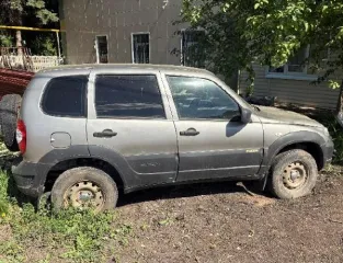 Chevrolet Niva 212300-55, 2016 Chevrolet Niva 212300-55, VIN X9L212300H0612015, 2016 года выпуска. Гос. № - Х006ХА 116. Цвет - серо-коричневый металлик. Страна сборки - Россия. Тип кузова - SUV. № кузова - X9L212300H0612015. Модель, № двигателя - 2123 0804223. Габариты кузова (Д x Ш x В), мм - 4…