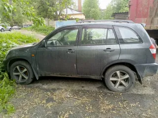 Chery Tiggo 2010, SUV T11, модель TIGGO. Пробег 160 тысяч км. Не на ходу, в двигателе провернуло цепь, загнуло клапана, требуется полная переборка двигателя. Подвеска требует ремонта. Постоянные проблемы с электрикой, горят предохранители. Есть незначительные очаги коррозии по кузову. Машина более…