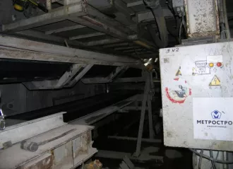Подъемник канавный П-246. Адрес: Санкт-Петербург, Ново-Никитинская ул., д. 3