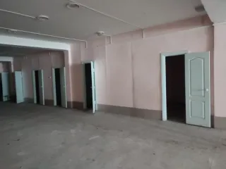 Помещения 188.3 кв.м в здании вспомогательного корпуса, Курганская область, г. Курган, ул. Промышленная, д. 33. Назначение: нежилое, кадастровый номер: 45:25:030603:187, площадь: 188,3 кв.м, расположено на этаже № 2.