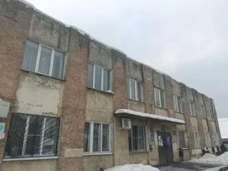 Нежилое помещение площадью 35,6 кв.м, кадастровый номер 44:05:120122:137, расположено по адресу: Костромская область, м.о. Кадыйский, пгт Кадый, ул. Полянская, д. 1, помещение 1, помещение 19. Кадастровый номер здания, в пределах которого расположено помещение: 44:05:120122:118. Общая площадь…