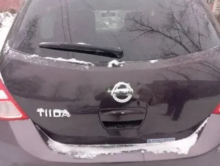 Nissan Tiida 2010, 109 лс, 196334 км, АКПП, модель: NISSAN TIIDA, год выпуска: 2010г, идентификационный номер (VIN): отсутствует, категория: В, модель, № двигателя № HR15-081465C, шасси (рама) отсутствует, кузов (кабина, прицеп) C11-403274, ПТС № 25УР192487